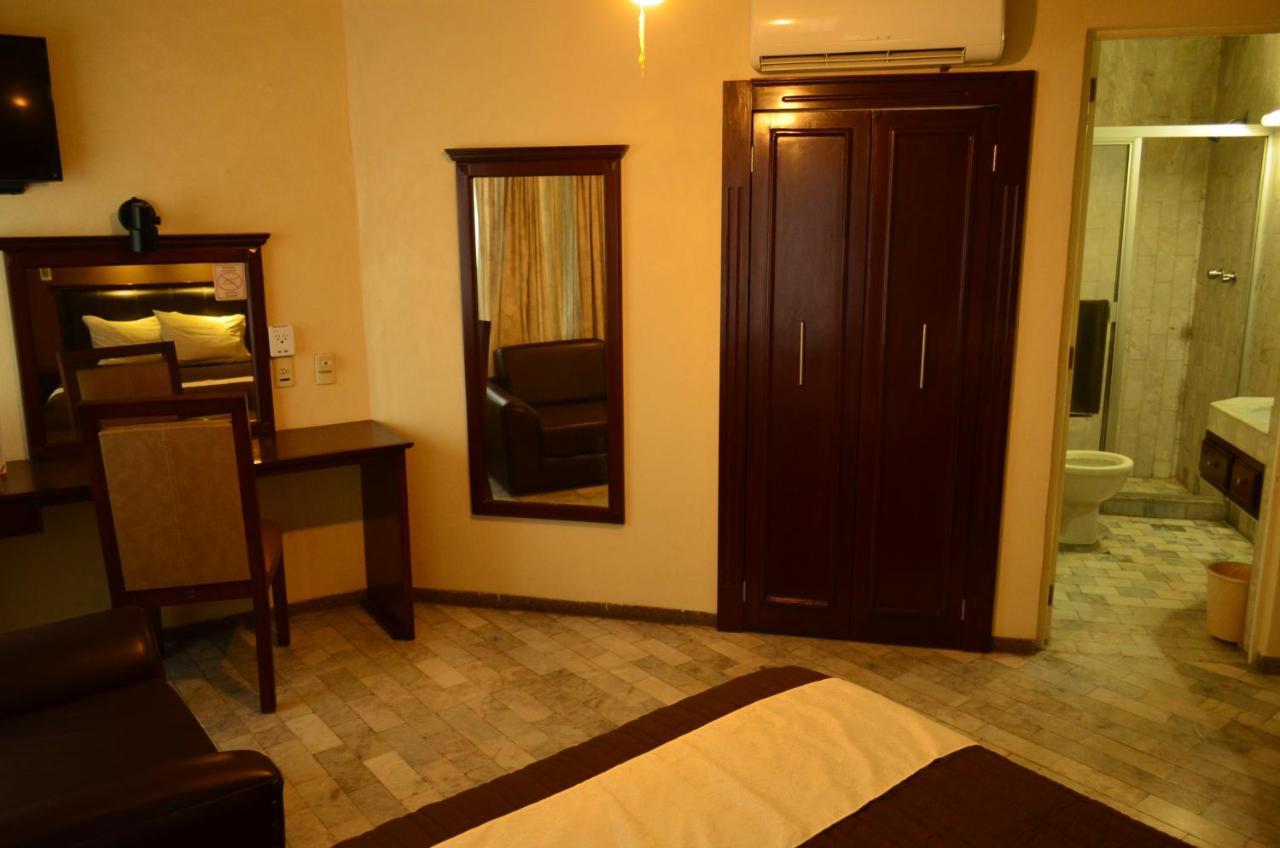 Hotel Flamingo Kristal Irapuato Εξωτερικό φωτογραφία