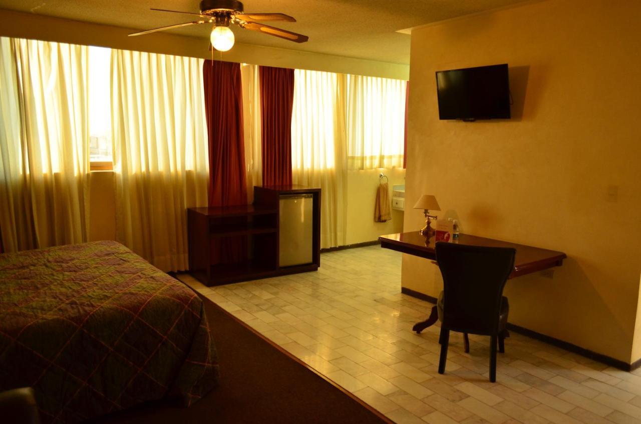 Hotel Flamingo Kristal Irapuato Εξωτερικό φωτογραφία