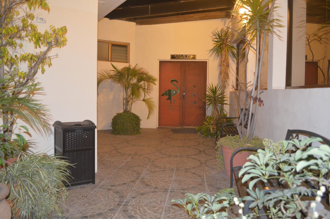 Hotel Flamingo Kristal Irapuato Εξωτερικό φωτογραφία