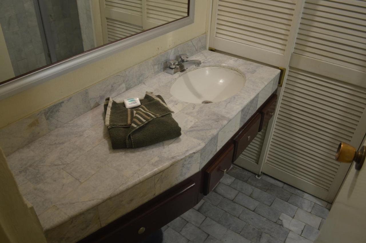 Hotel Flamingo Kristal Irapuato Εξωτερικό φωτογραφία